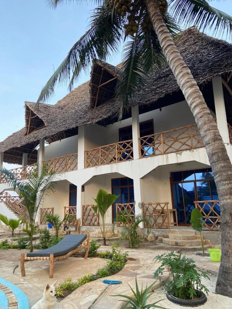 Waka Waka Bed & Breakfast Pwani Mchangani Exterior photo